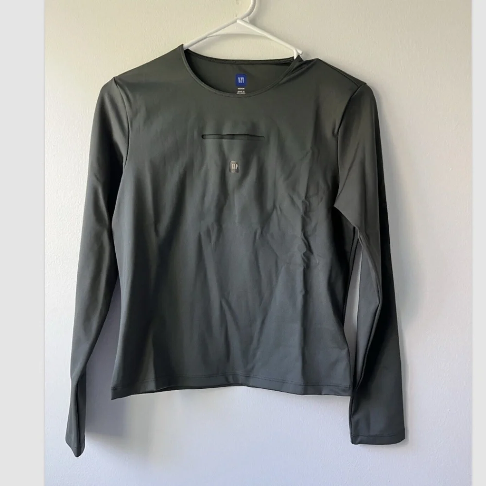 YZY Yeezy Gap Women’s Second Skin Long Sleeve Grey Size Medium New - Picture 2 of 6